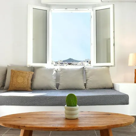 Walking Distance Spacious With Balcony - Esencia Naxian Lägenhet *