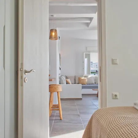 Walking Distance Spacious With Balcony - Esencia Naxian Lägenhet *