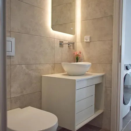 Walking Distance Spacious With Balcony - Esencia Naxian Lägenhet Naxos City